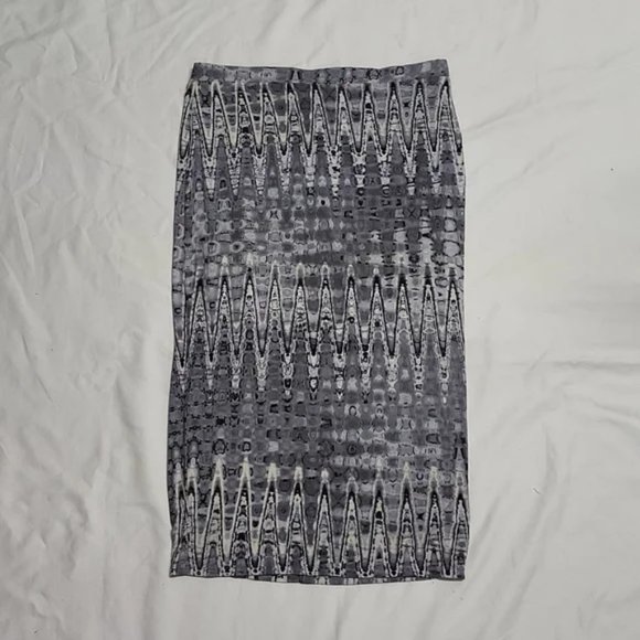 ☀️Matty M stretchy Pencil Skirt☀️ - Picture 1 of 4